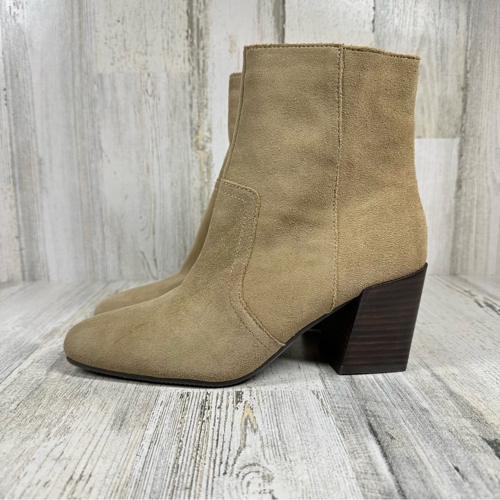 NEW Blondo Women's Sadie Waterproof Tan Suede Ankle Booties #612